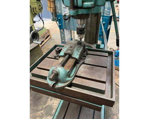 Furadeira  coluna Kone mod KM 38